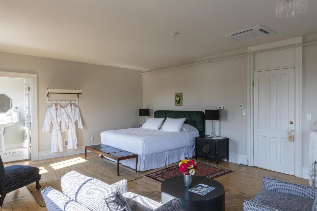 Stewart House Hotel Athens Room photo