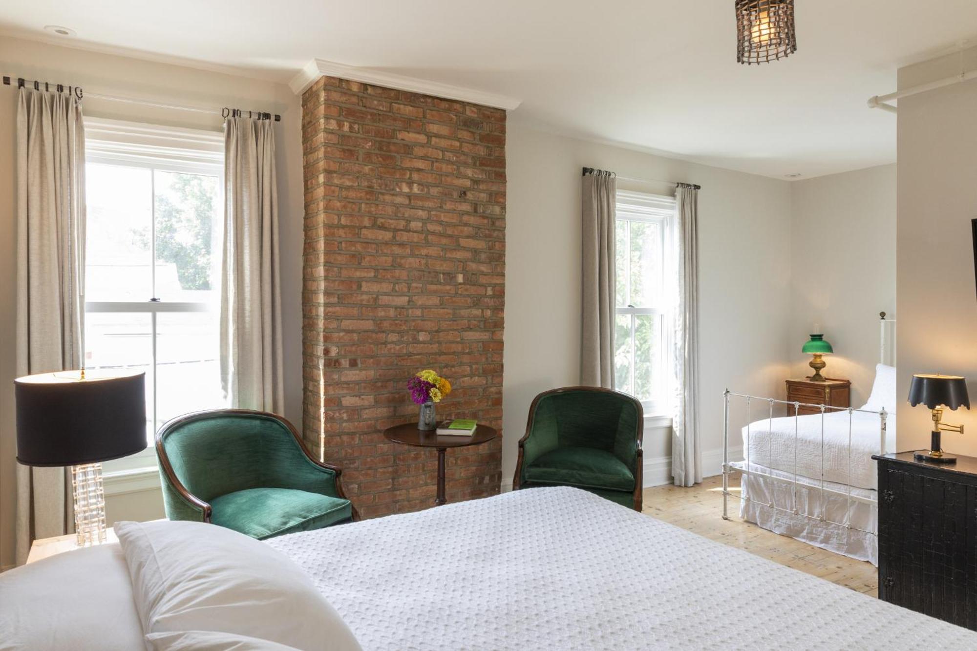 Stewart House Hotel Athens Room photo